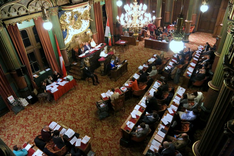 Une séance du Conseil provincial