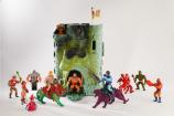 Figurines Les maîtres de l’Univers et forteresse Château des ombres, plastique, de marque Mattel, 1982, collection Retroludix asbl.