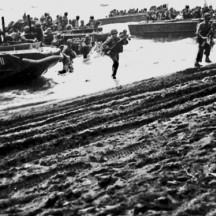 Marines landen am 7. August 1942 (Guadalcanal)