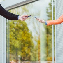 Garder 1,5 m de distance avec les autres personnes !