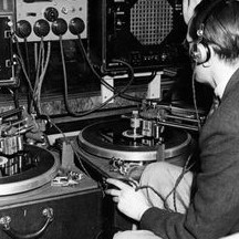 1944, staff de Radio Belgique à Londres