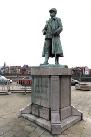 Statue du Général Bertrand en Outremeuse (Liège