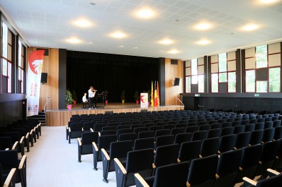 Inauguration de la salle des fêtes de l'IPES Hesbaye le 31 mai 2017