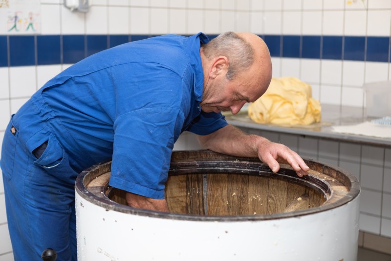 Alain Vandenschrick dans son atelier de fabrication