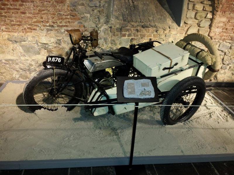 Moto Gillet 350cc avec sidecar