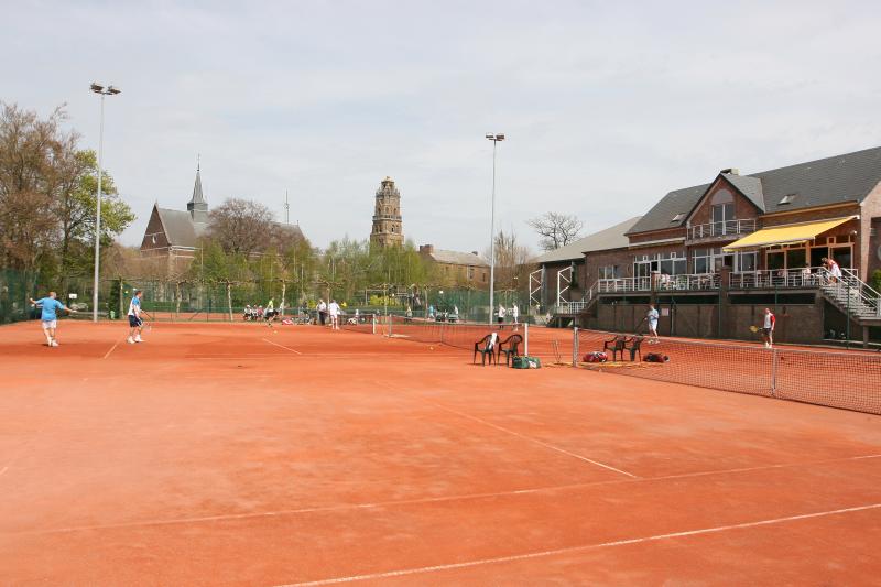 Le Centre provincial de Formation de Tennis de Huy